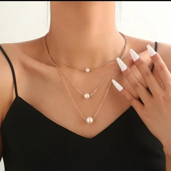 NWT 18K Gold Plated Simple Pearl Multi-layer Collarbone Chain Necklace - Picture 2 of 4